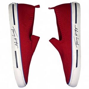 Tommy Hilfiger Vibrant Red Slip On No Lace Platform Shoes Size 8.5 Women’s